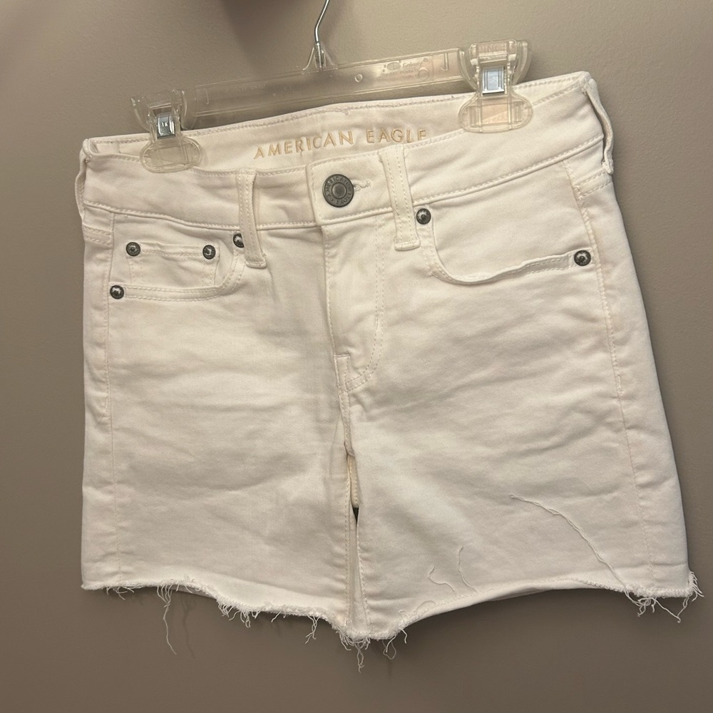 American Eagle Women’s White Jean Shorts Size 0
